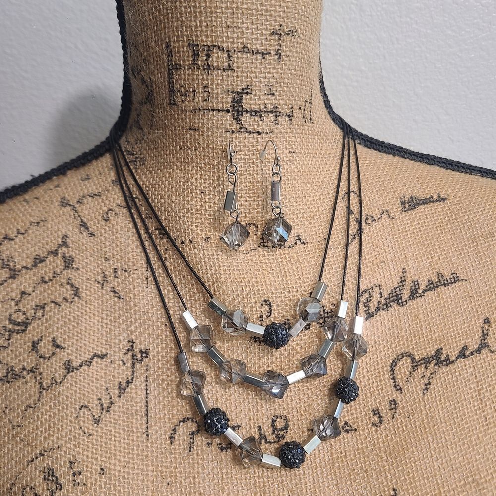 Elegant Silver and Black Beaded Jewelry Set With Necklace & Earrings